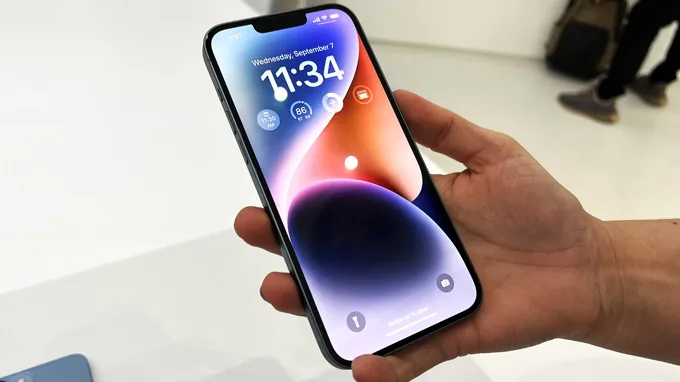 iPhone 14 Plus 512GB chạy chip A15 và 6GB RAM