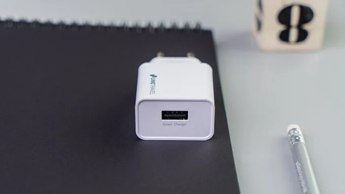 Có khả năng tương thích với tất cả thiết bị iPhone và Android