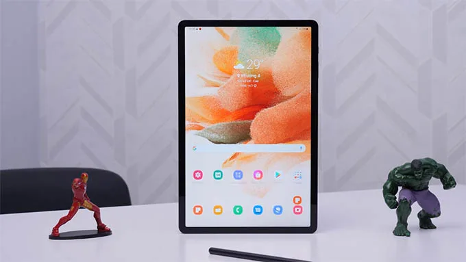 Màn hình Galaxy Tab S7 FE có kích thước 12.4 inch 