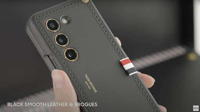 Ốp lưng sang trọng của Samsung Galaxy Z Fold 5 Thom Browne