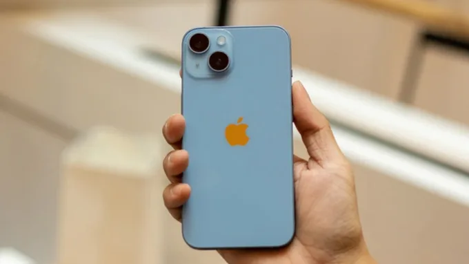 Thiết kế iPhone 14 128GB không lỗi thời dù đã ra mắt nhiều năm