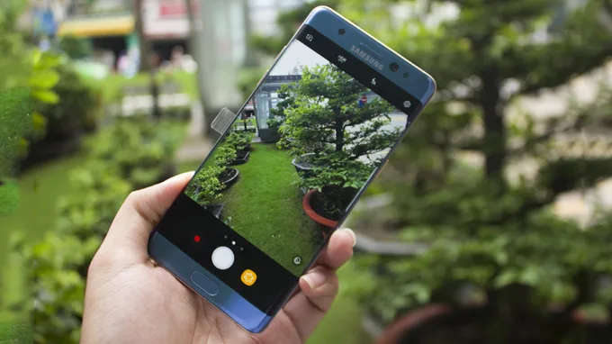 camera-Galaxy-Note-Fe-khong-thua-kem-gi-s8-XTmobile