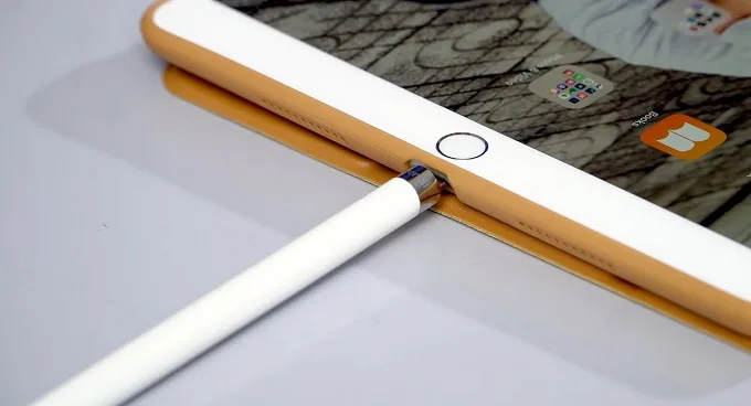 but-apple-pencil-1-thoi-luong-pin-an-tuong-len-den-12-gio-xtmobile