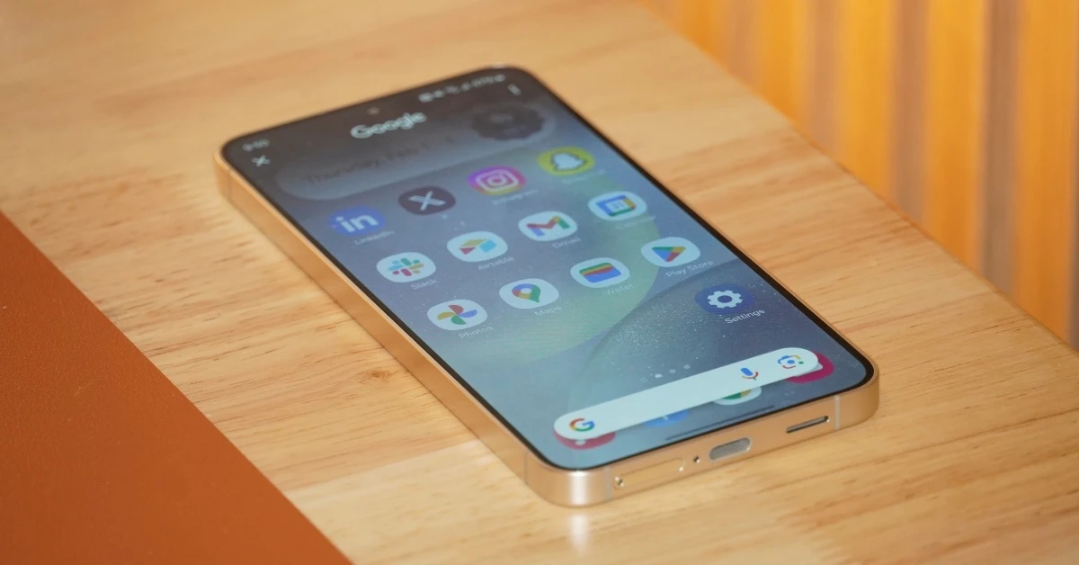 Cách kiểm tra Galaxy S25 chính hãng để tránh mua phải hàng giả