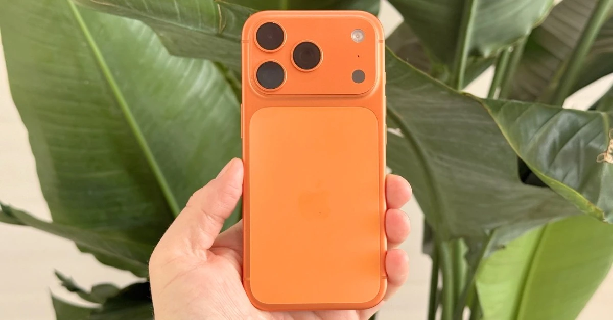 iPhone 17 Pro Max màu Cam Vũ Trụ hợp mệnh gì?