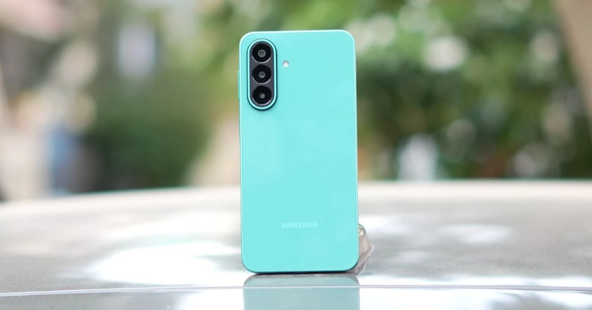 Trên tay Samsung Galaxy F70 Pro 5G: Pin 6.000 mAh, sạc 45W, giá hơn 7 triệu có đáng mua?