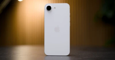 Đánh giá iPhone 16e: Bản nâng cấp quá ấn tượng!