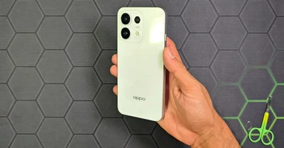 So sánh OPPO Reno16 F vs iPhone 17e: Chọn Android đa dụng hay iOS mượt mà?