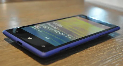 xtmobile-man-hinh-htc-8s
