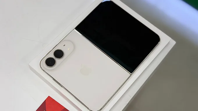 iPhone Duo