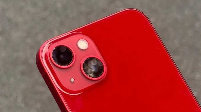 Camera iPhone 13 tuy cũ nhưng vẫn có khả năng chụp thiếu sáng rất tốt