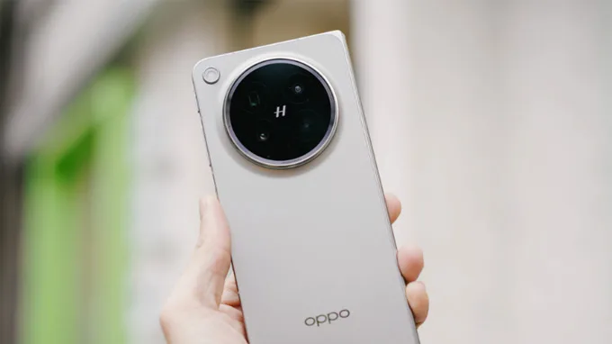 OPPO Find N6 có bốn camera sau