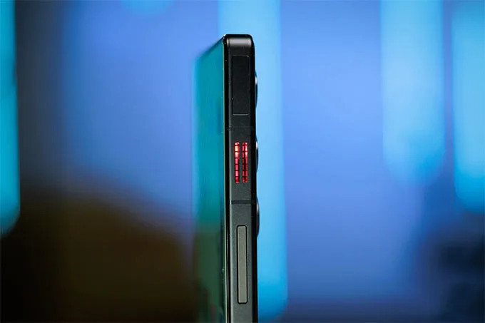 Vũ khi bí mật của RedMagic: Nút Trigger cảm ứng tàn hình