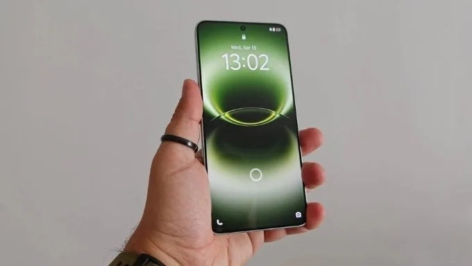 Đánh giá Vivo X300 Ultra về màn hình