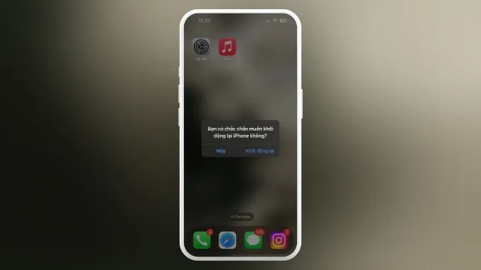 Khởi động lại iPhone