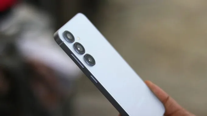Cảm biến camera Galaxy S26 nâng cấp với cảm biến ISOCELL GN mới