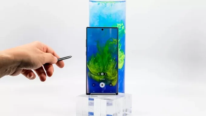 Bút S Pen là món đồ không thể bỏ qua