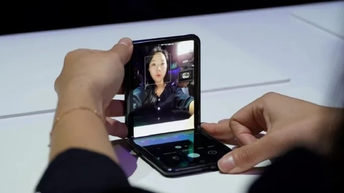 Tính năng Flex Camcorder trên Galaxy AI