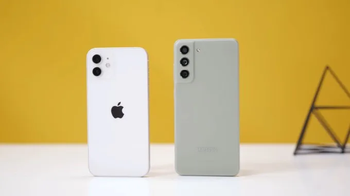 Vậy nên mua iPhone hay Samsung?