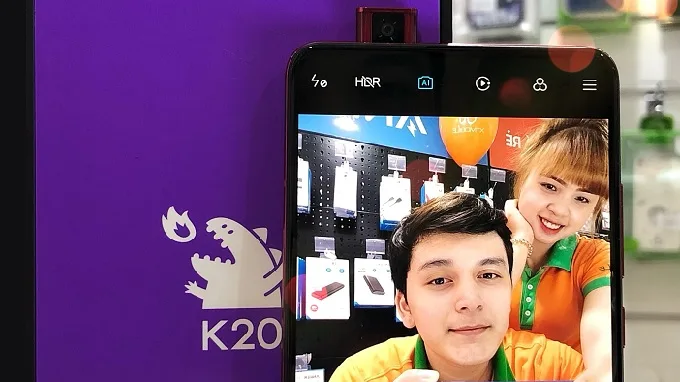 Camera Redmi K20 có khả năng thò thụt