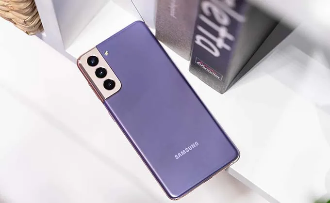 Đánh giá thiết kế Galaxy S21 cũ