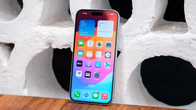 Viên pin trên iPhone 15 cho thời sử dụng lâu dài