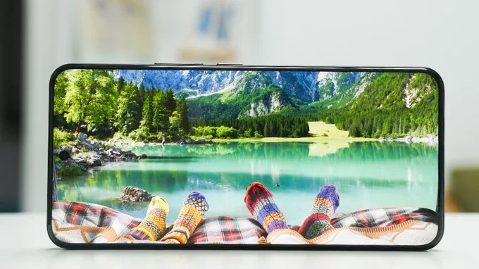 Xiaomi 14 Ultra nội địa và quốc tế có màn hình hiển thị y hệt nhau