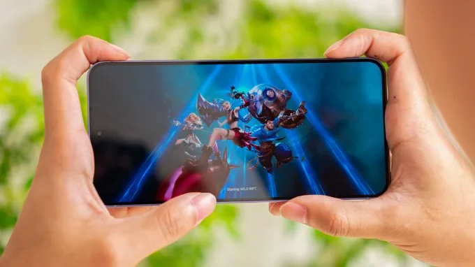 Galaxy S24 Plus có hiệu năng khá tốt với con chip Exynos 2400