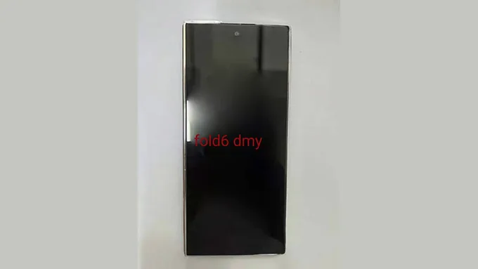 Rò rỉ hình ảnh thực tế của Galaxy Z Fold 6, cho thấy cận cảnh thiết kế mới của điện thoại