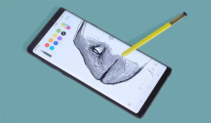 Bút S-Pen giúp bạn có thể thực hiện nhiều thao tác với khoảng cách tối đa 10m