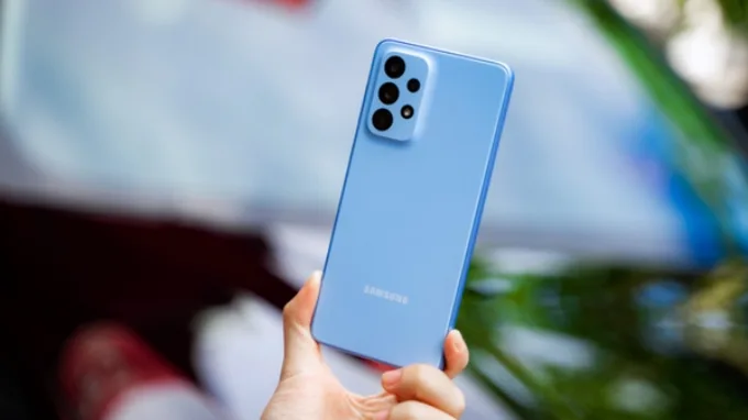 Những mẫu điện thoại Galaxy A cũng được cập nhật lên One UI 7