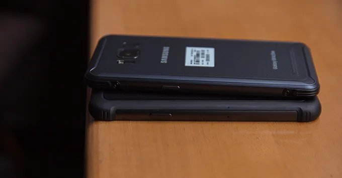 so-sanh-galaxy-s8-active-va-s7-active-dinh-nghia-cung-cap-thay-doi4