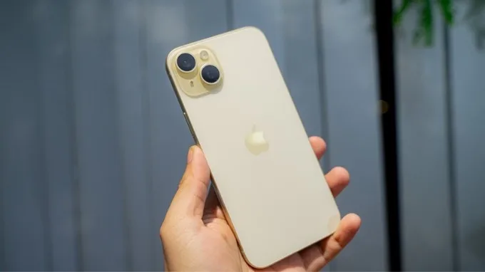 iPhone 15 màu Vàng
