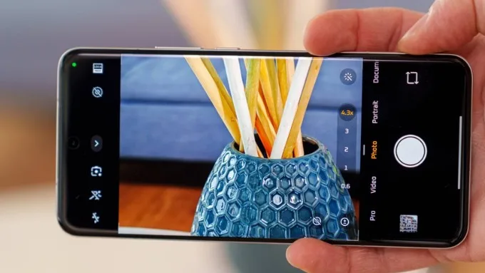 Xu hướng smartphone 2025 camera tele cải tiến
