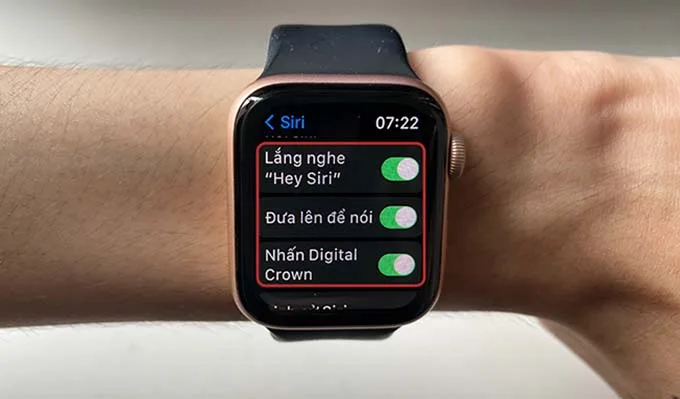 Cách bật & kích hoạt Siri trên Apple Watch