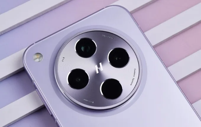 OPPO Find X8s Plus