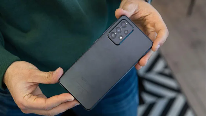 So sánh chi tiết Samsung Galaxy A73 và Galaxy A52s 5G mới