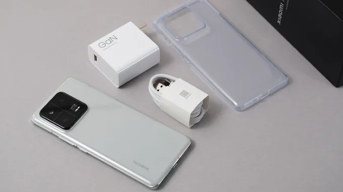 Những mẫu điện thoại sạc nhanh nhất hiện nay