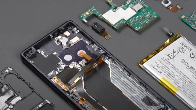 Sony Xperia 1 IV được trang bị viên pin lớn 5.000mAh