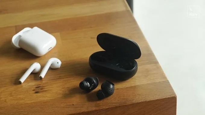 Hình dáng Galaxy Buds và AirPod khác biệt