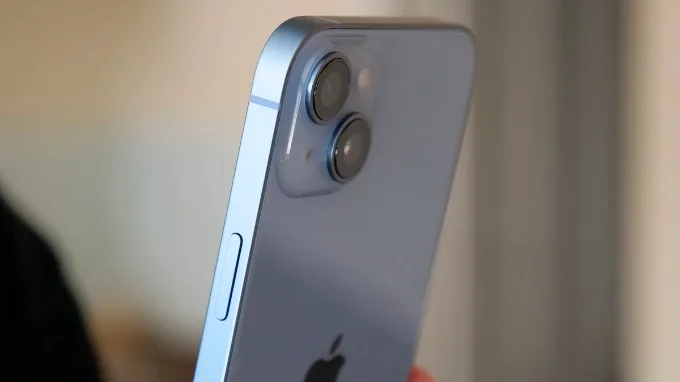 camera trên iPhone 14 và iPhone 14 Plus hoàn toàn giống nhau