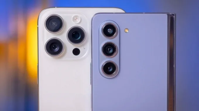 Hệ thống camera trên iPhone 15 Pro Max và Samsung Z Fold 5