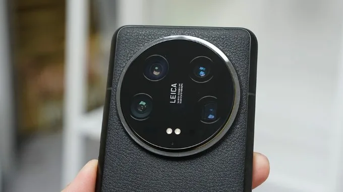 Không có sự khác biệt về hệ thống camera