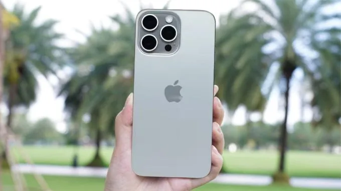 iPhone 15 Pro Max