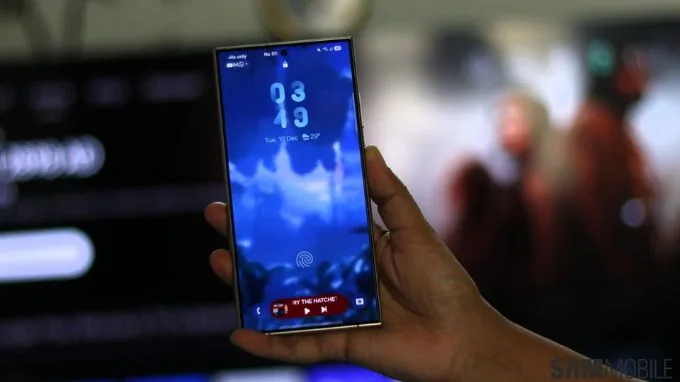 One UI 8 có thể mang Widget bên thứ ba lên màn hình khóa