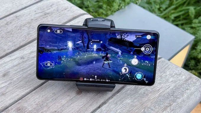 Vậy có nên mua điện thoại gaming không?