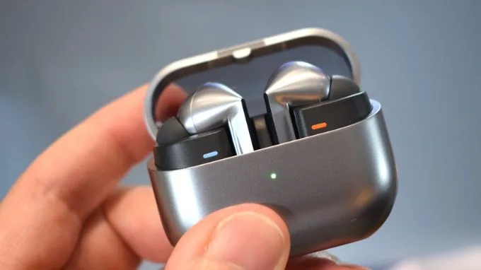 Tai nghe nhét tai Samsung Galaxy Buds 3 Pro