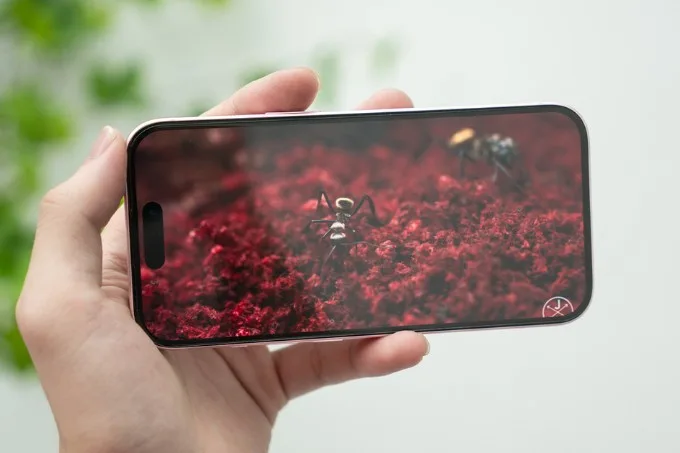 Màn hình trên iPhone 15
