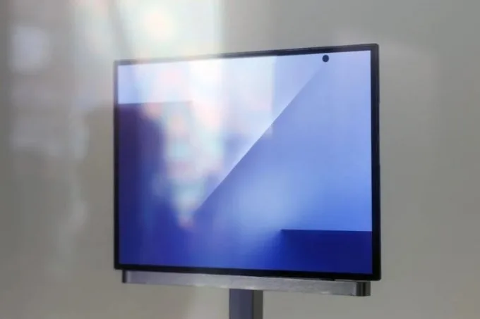 Thời điểm ra mắt và kế hoạch phân phối Galaxy Z TriFold