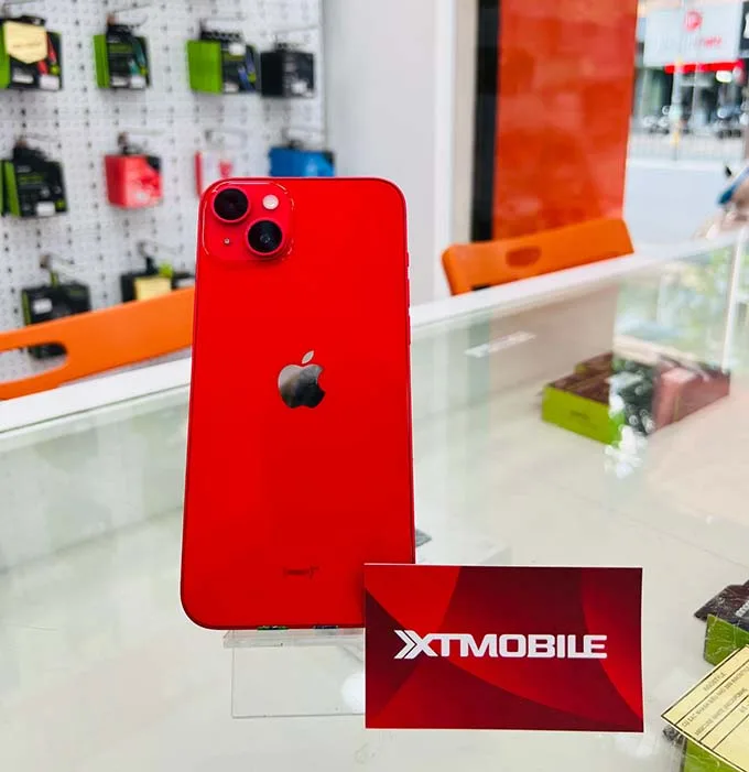 iPhone 14 màu đỏ (Red) phù hợp với người mệnh Hỏa, mệnh Thổ
